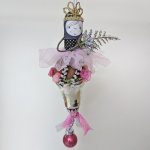 Weihnachtskugel mit Figur Nr.10