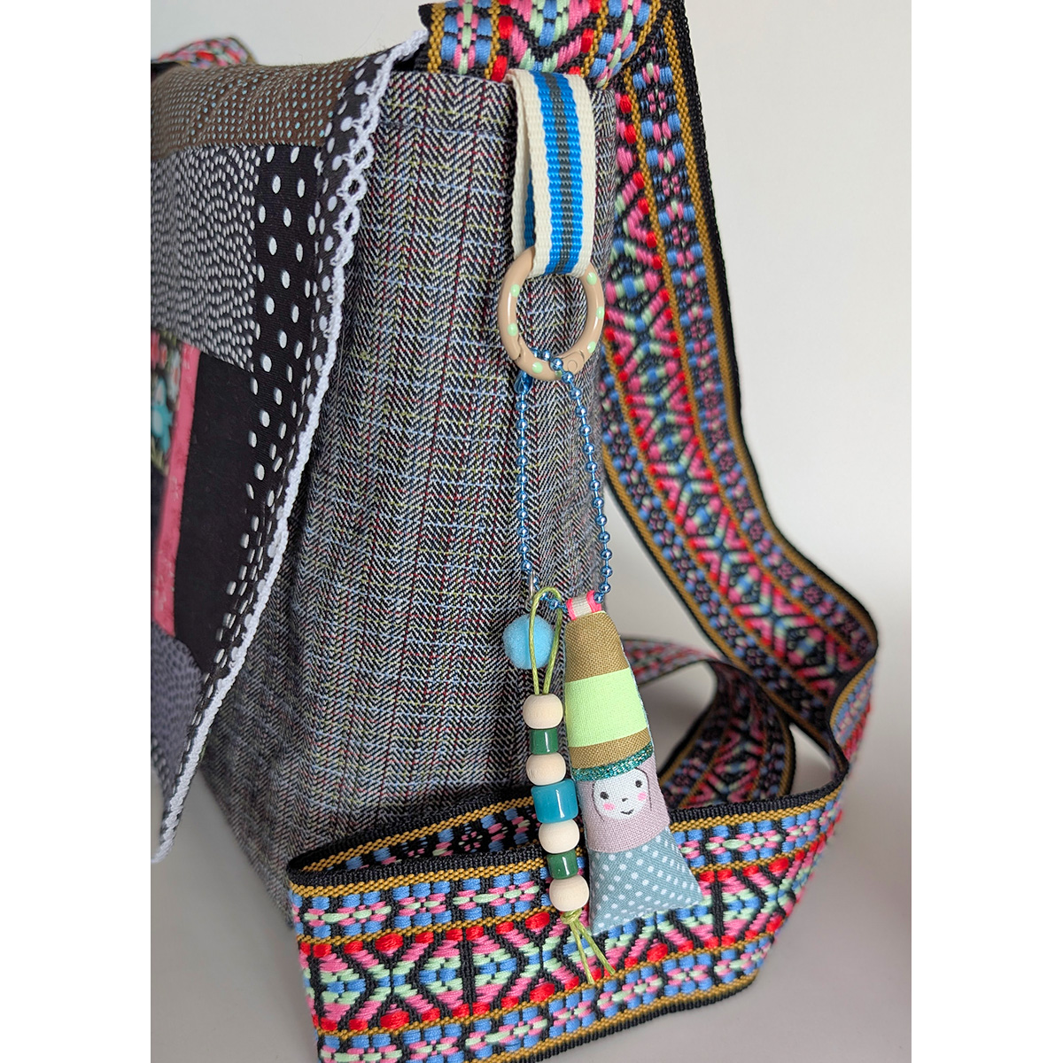 Unikat Tasche mit Klappe Nr. 46
