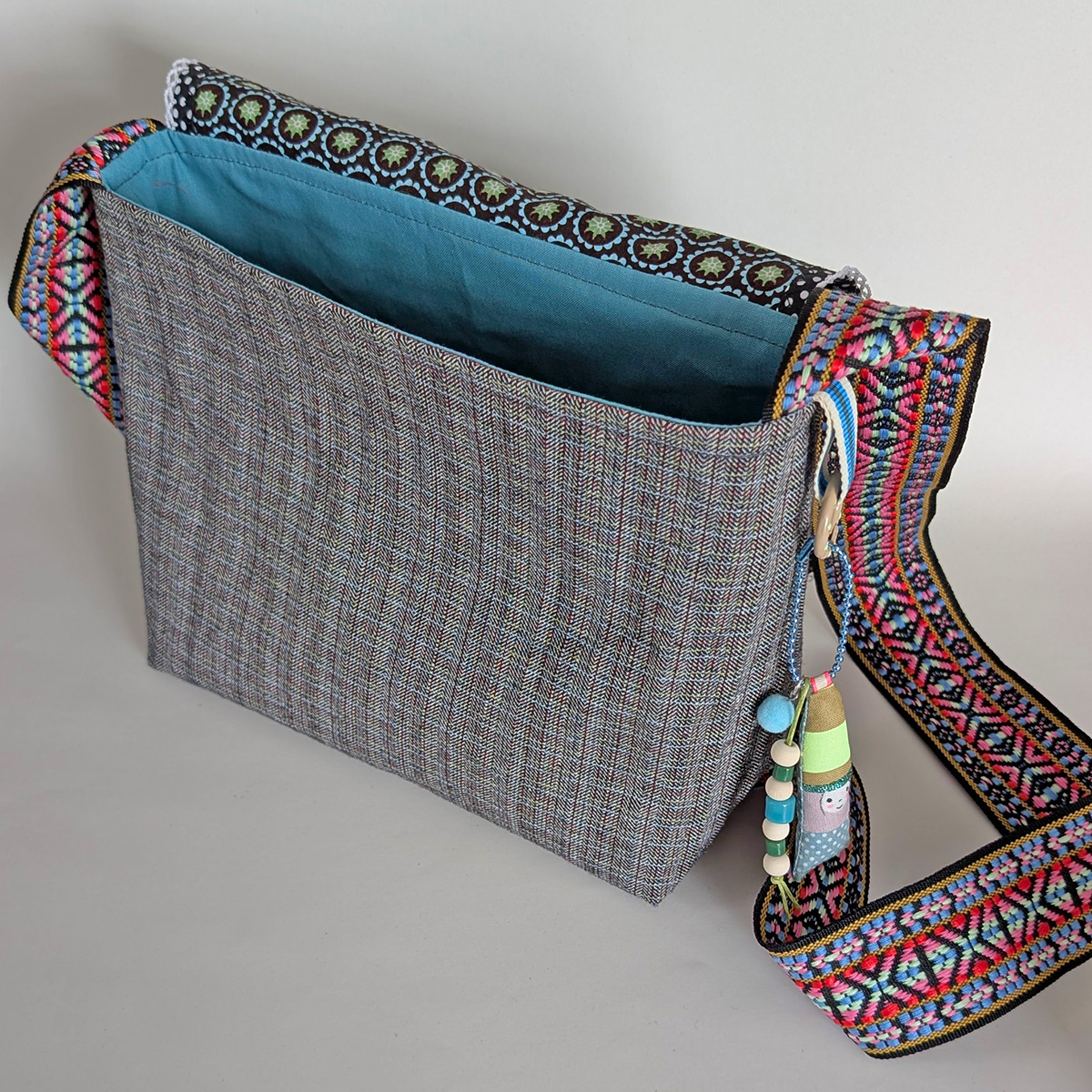 Unikat Tasche mit Klappe Nr. 46