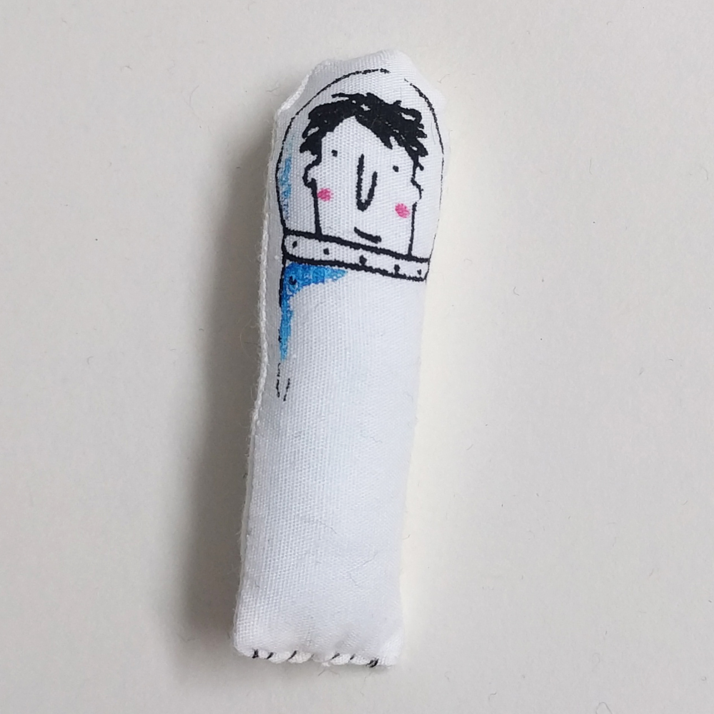 Kleinkram Brosche 1