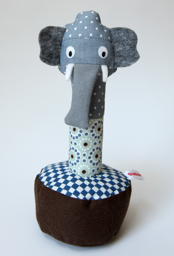 Elefant im Gefäß Nr. 2