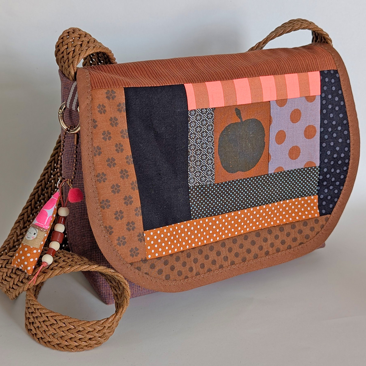Unikat Tasche mit Klappe Nr. 41