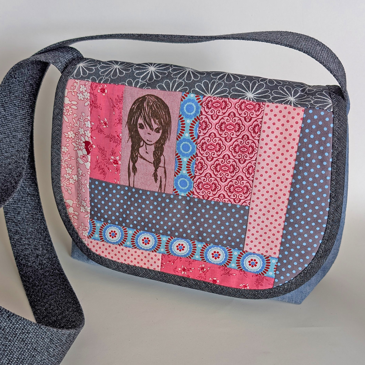 Unikat Tasche mit Klappe Nr. 44